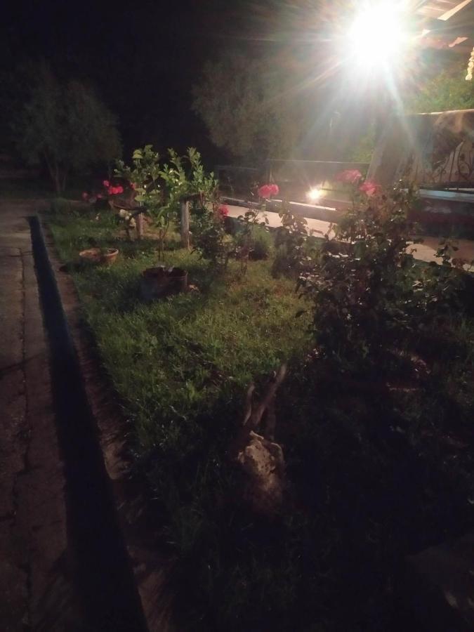 Xaroula Apartments Jeriszósz Kültér fotó